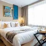 Delphi & Restaurant Hotell Neu Wulmstorf