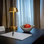 Delphi & Restaurant Отель