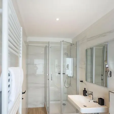 Delphi & Restaurant 3* Neu Wulmstorf