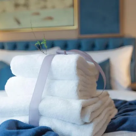 Delphi & Restaurant 3*