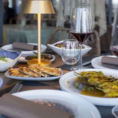 Delphi & Restaurant