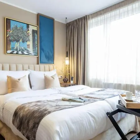 Delphi & Restaurant 3*