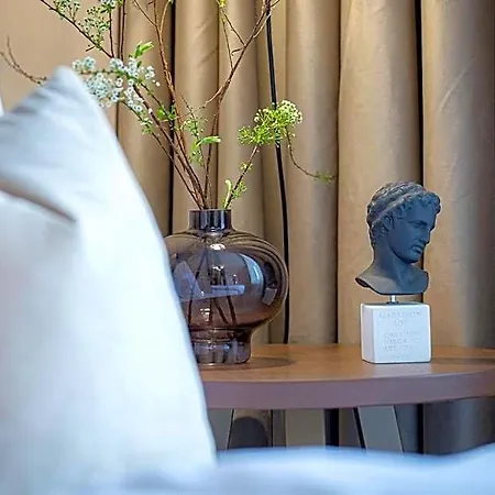 Delphi & Restaurant 3* Neu Wulmstorf
